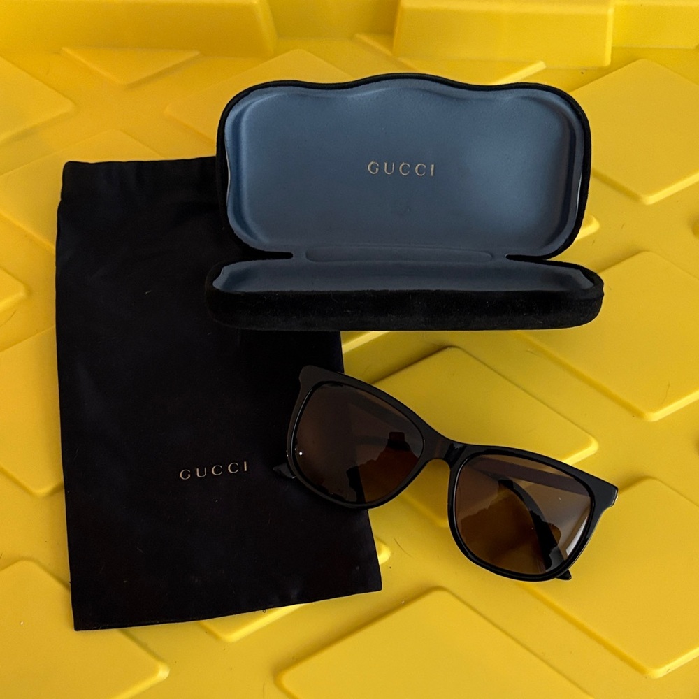Gucci Black Sunglasses